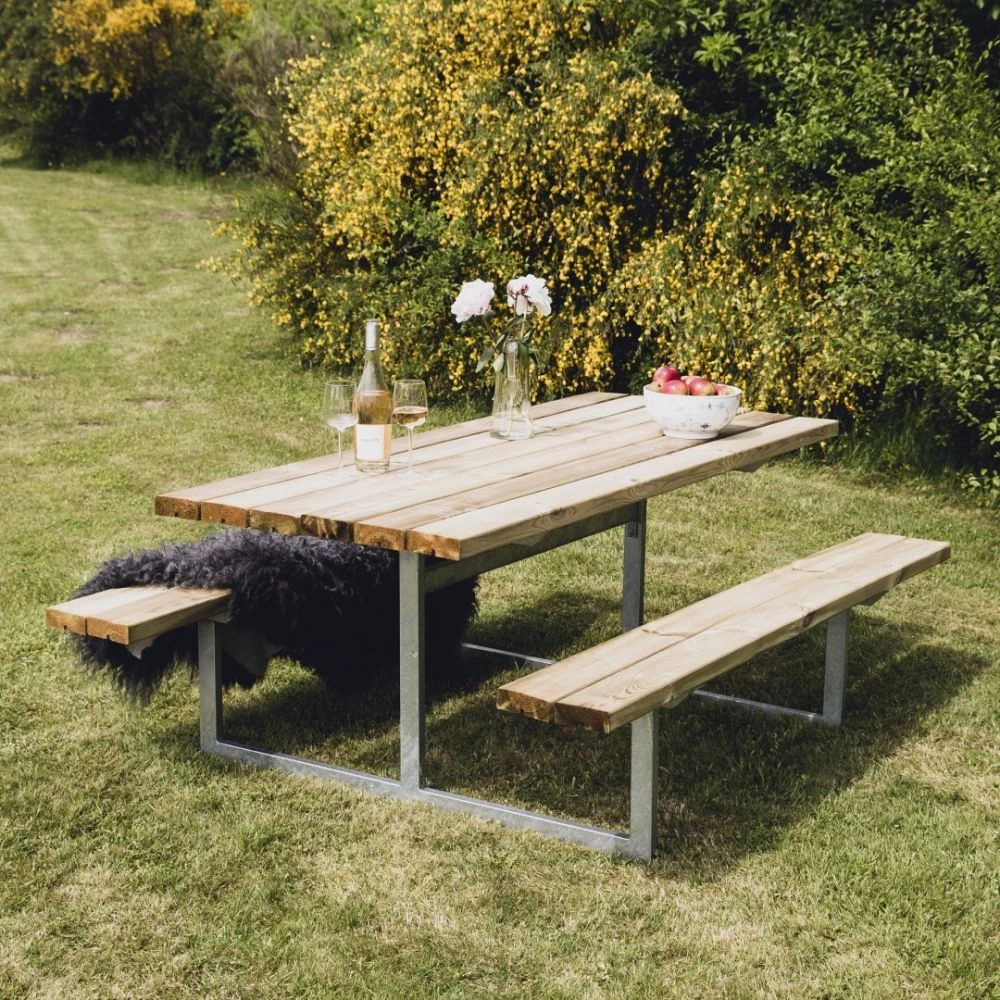 HORTUS Bord-/bænksæt "YDUN" Trykimprægneret Og Galvaniseret Stel Uden Ryg L: 175 X B: 140 Cm - 801-085 4 HORTUS Bord-/bænksæt "YDUN" Trykimprægneret Og Galvaniseret Stel Uden Ryg L: 175 X B: 140 Cm - 801-085 - Billede 2