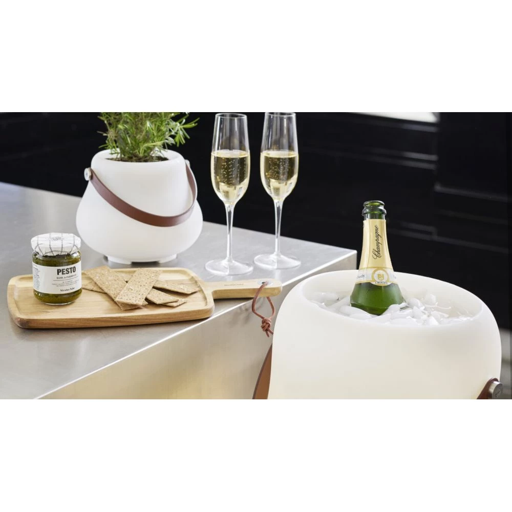 Nordic D'Luxx NORDIC D’LUXX Flowerpot XL Light&speak Med Indbygget LED Lys Og Bluetooth Højtaler – Styres I APP 6 Nordic D'Luxx NORDIC D’LUXX Flowerpot XL Light&speak Med Indbygget LED Lys Og Bluetooth Højtaler – Styres I APP - Billede 5